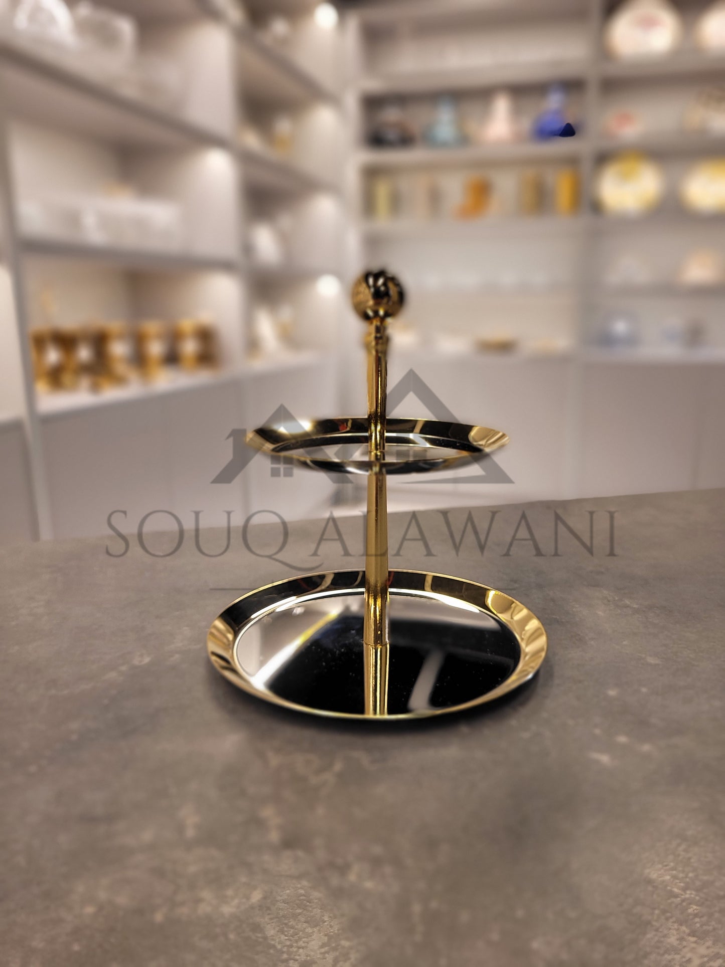 ستاند حلى لون ذهبي - SOUQ ALAWANI