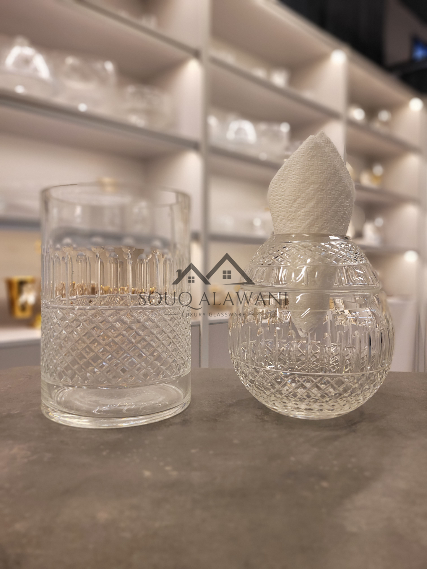 طقم علبة مناديل مع سلة لون شفاف - SOUQ ALAWANI