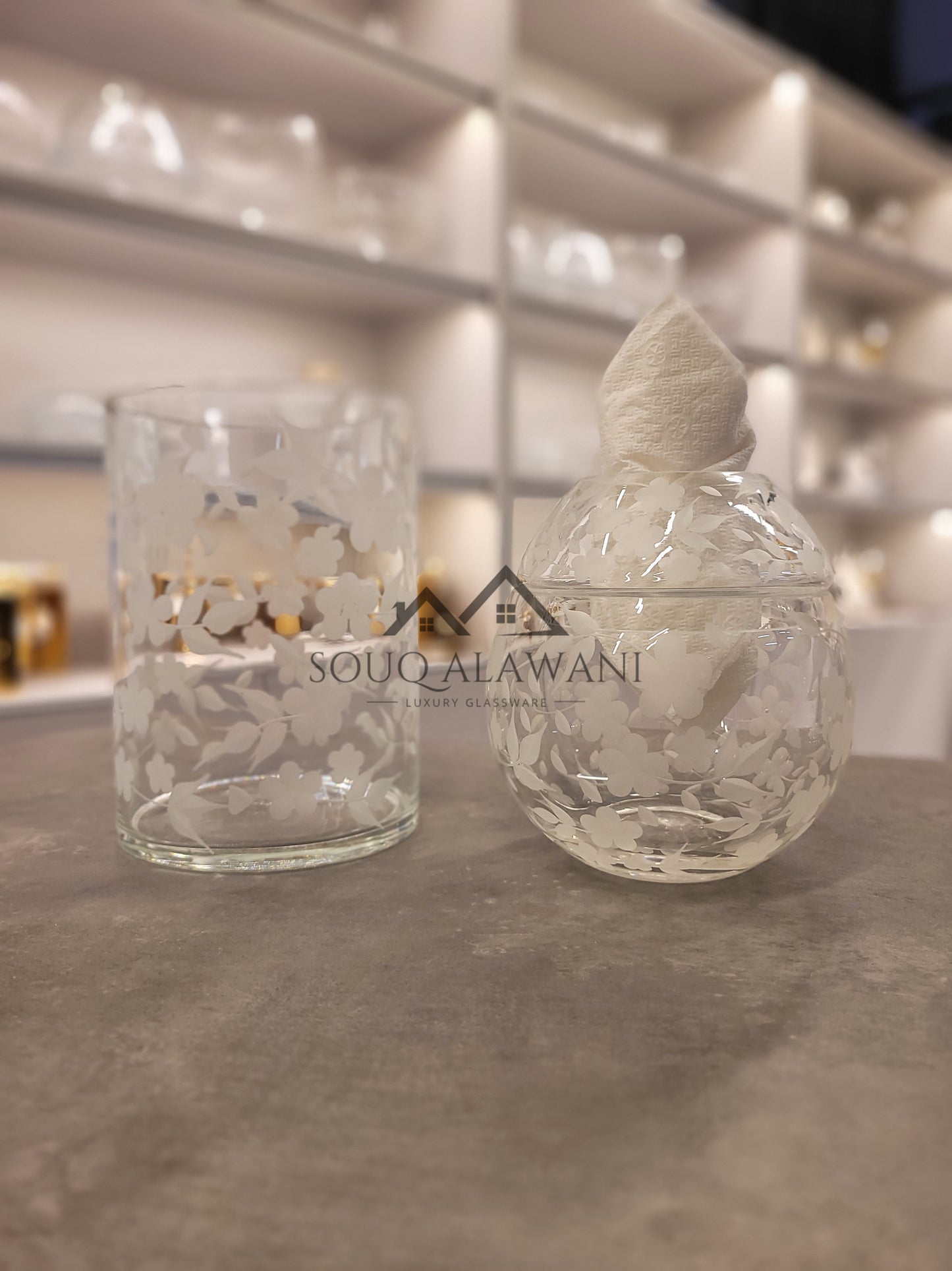 Rose Series / طقم علبة مناديل مع سلة - SOUQ ALAWANI