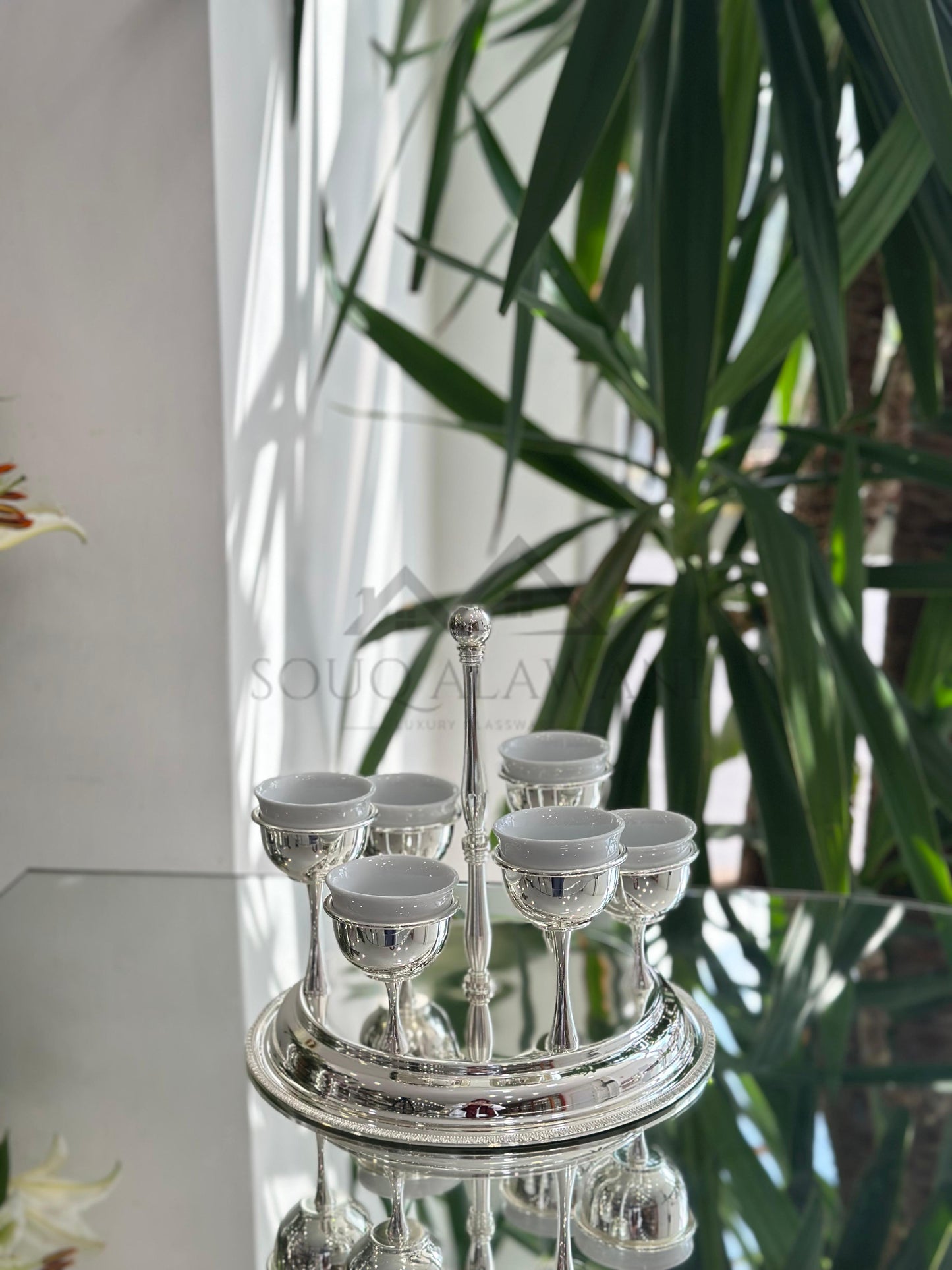 ستاند فناجين نحاسي