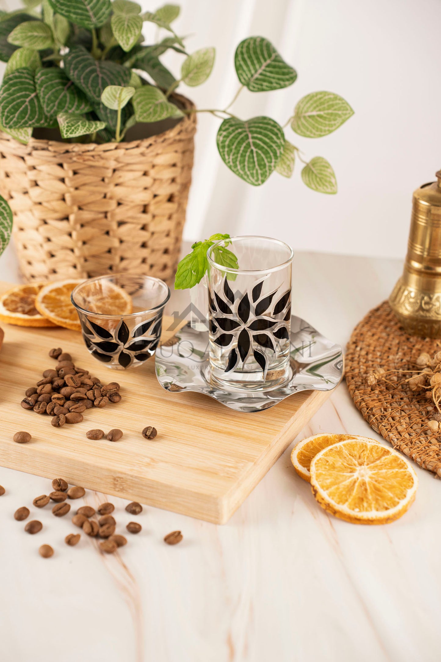 طقم شاي و قهوة 18 قطعة