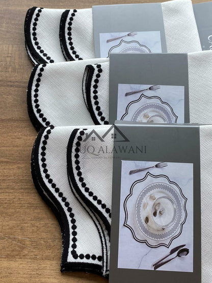 طقم مفارش & مناديل السفرة . 6 قطع - SOUQ ALAWANI 